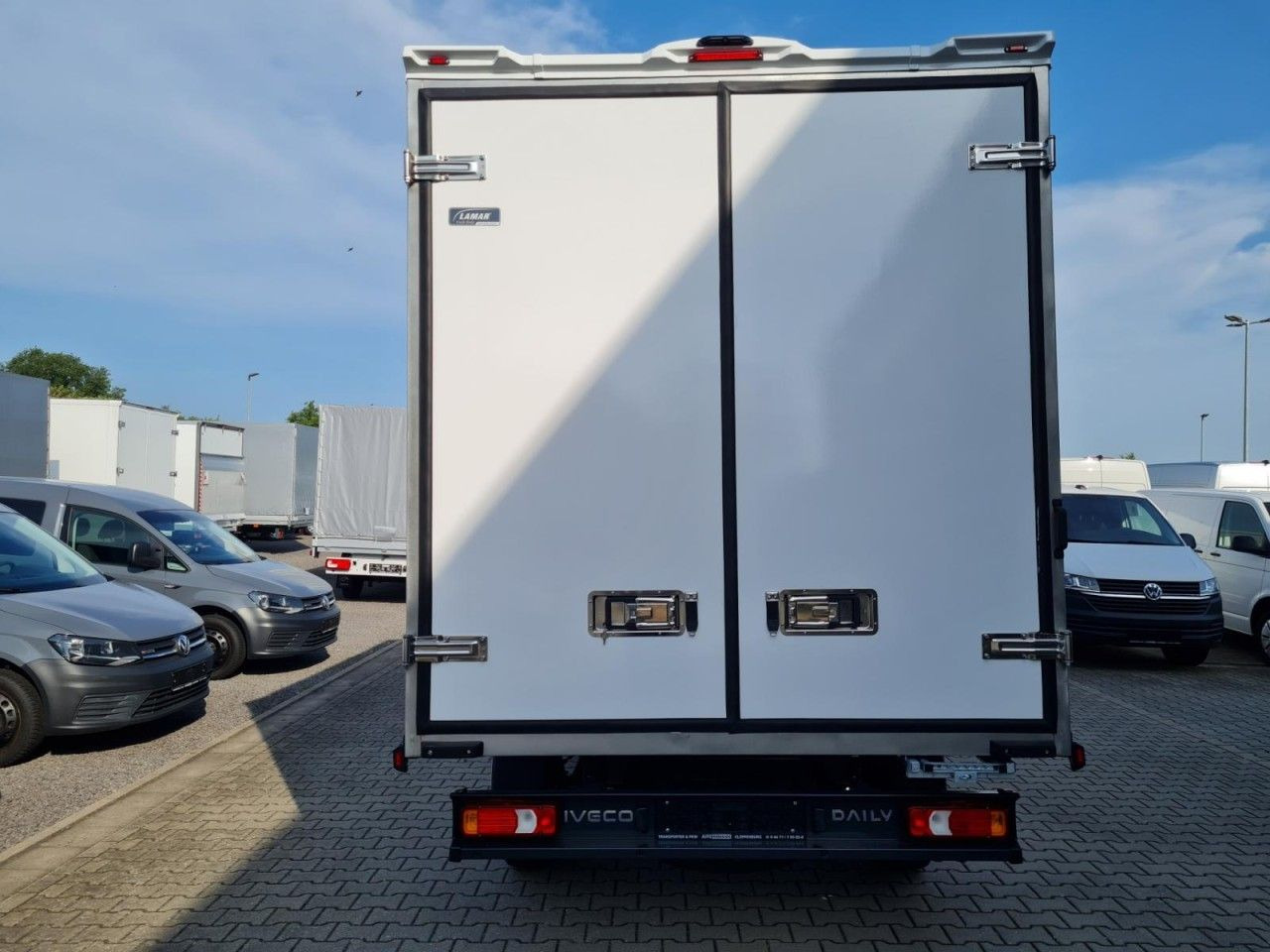 Iveco 35S 18 3.0 Koffer Hi Matic LM KLIMA KAMERA Navig - Фургон с закрытым кузовом: фото 5 Iveco 35S 18 3.0 Koffer Hi Matic LM KLIMA KAMERA Navig - Фургон с закрытым кузовом: фото 5