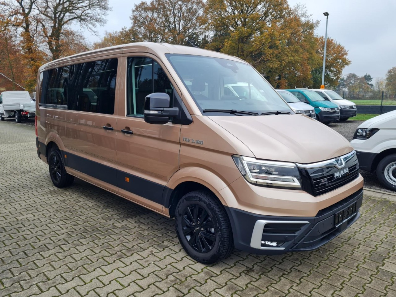 Man TGE 3.180 TDi Kombi 9 Sitze ALU KAMERA LED LEDER Sonderumbau - Микроавтобус, Пассажирский фургон: фото 3 Man TGE 3.180 TDi Kombi 9 Sitze ALU KAMERA LED LEDER Sonderumbau - Микроавтобус, Пассажирский фургон: фото 3