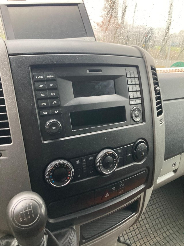 Mercedes-Benz Sprinter 316 CDI Kasten Hubarbeitsbühne KLIMA - Грузовик с подъемником: фото 5 Mercedes-Benz Sprinter 316 CDI Kasten Hubarbeitsbühne KLIMA - Грузовик с подъемником: фото 5