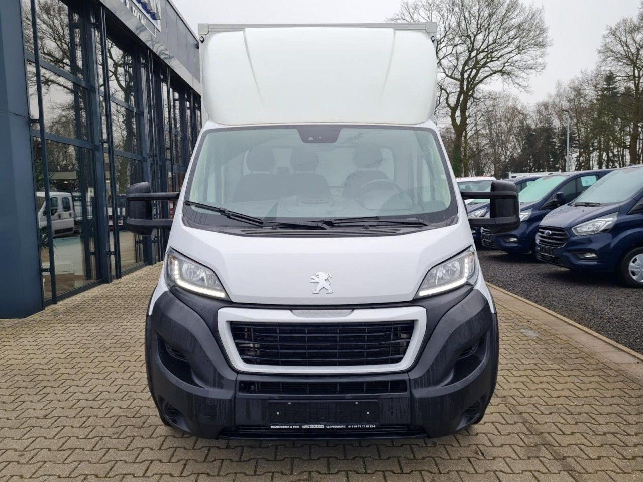 Peugeot Boxer 3.5t Koffer lang L4 ERGO KLIMA KOMFORT TEM - Фургон с закрытым кузовом: фото 2 Peugeot Boxer 3.5t Koffer lang L4 ERGO KLIMA KOMFORT TEM - Фургон с закрытым кузовом: фото 2