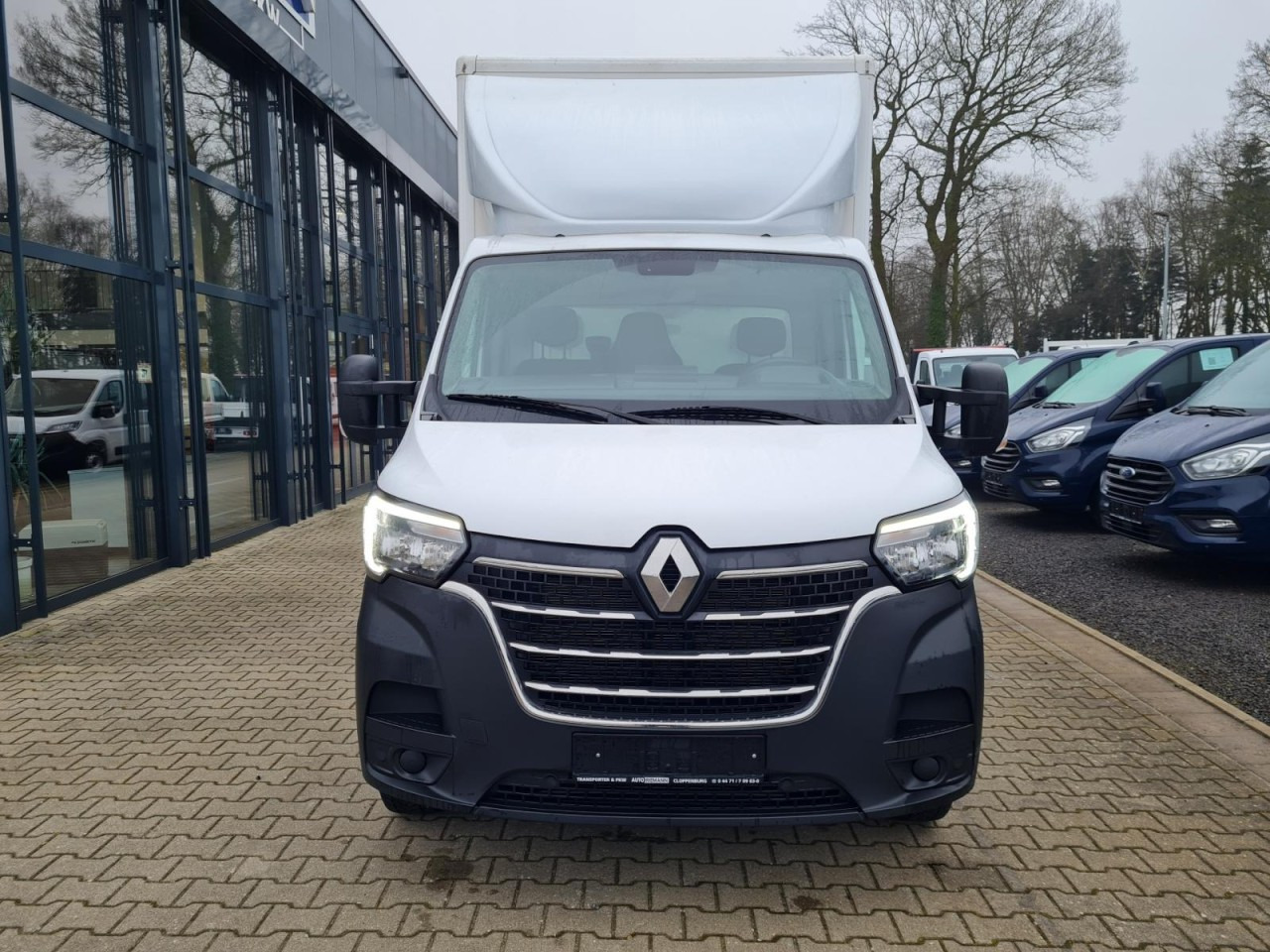 Renault Master 3.5t Möbel Koffer mit 10 Pal. Plätze TEMPOMAT - Фургон с закрытым кузовом: фото 2 Renault Master 3.5t Möbel Koffer mit 10 Pal. Plätze TEMPOMAT - Фургон с закрытым кузовом: фото 2