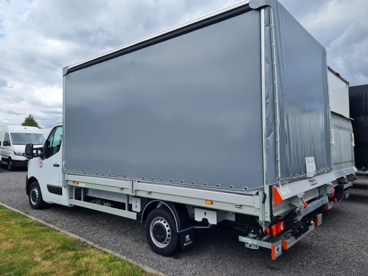 Renault Master 3,5t Pritsche Schiebe Plane dCi LBW Luftf - Тентованный фургон: фото 2 Renault Master 3,5t Pritsche Schiebe Plane dCi LBW Luftf - Тентованный фургон: фото 2