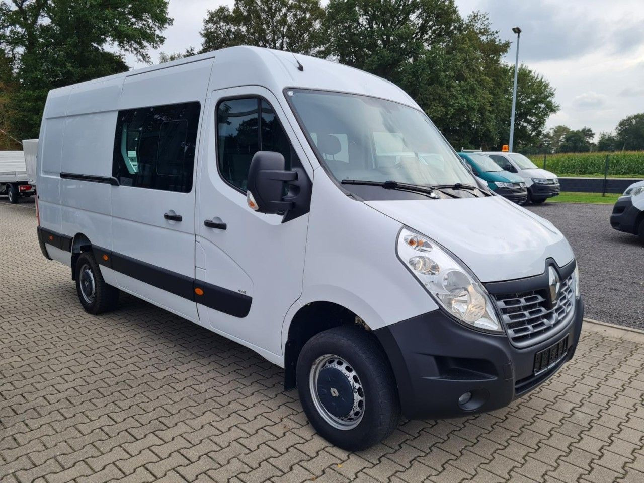 Renault Master 35 Kasten LR Doka 6-Sitze 4x4 Allrad AHK - Цельнометаллический фургон, Грузопассажирский фургон: фото 3 Renault Master 35 Kasten LR Doka 6-Sitze 4x4 Allrad AHK - Цельнометаллический фургон, Грузопассажирский фургон: фото 3