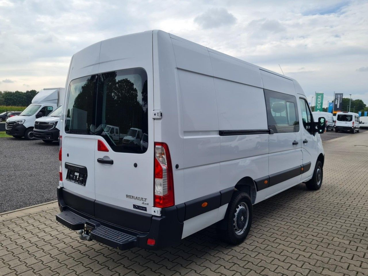 Renault Master 35 Kasten LR Doka 6-Sitze 4x4 Allrad AHK - Цельнометаллический фургон, Грузопассажирский фургон: фото 4 Renault Master 35 Kasten LR Doka 6-Sitze 4x4 Allrad AHK - Цельнометаллический фургон, Грузопассажирский фургон: фото 4