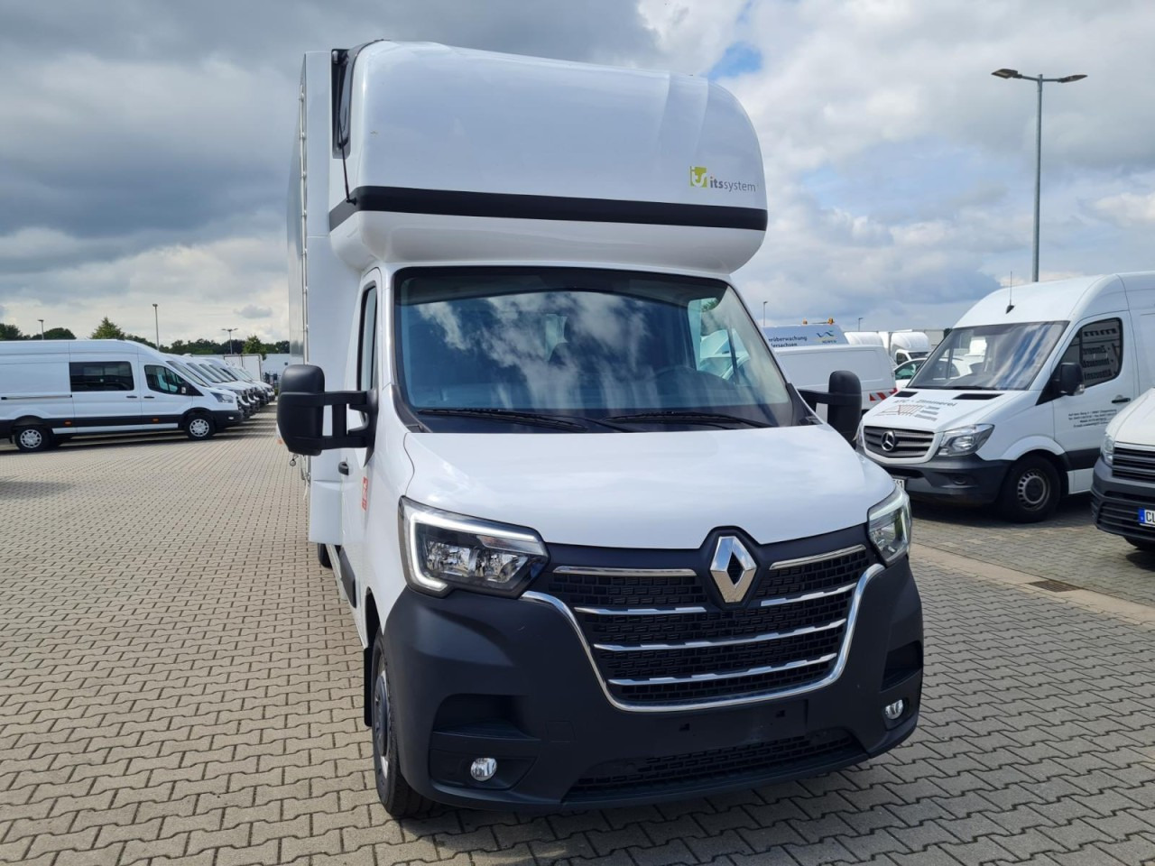 Renault Master 35 Pritsche Schiebe Plane Schlafkab. STHZ - Тентованный фургон: фото 2 Renault Master 35 Pritsche Schiebe Plane Schlafkab. STHZ - Тентованный фургон: фото 2