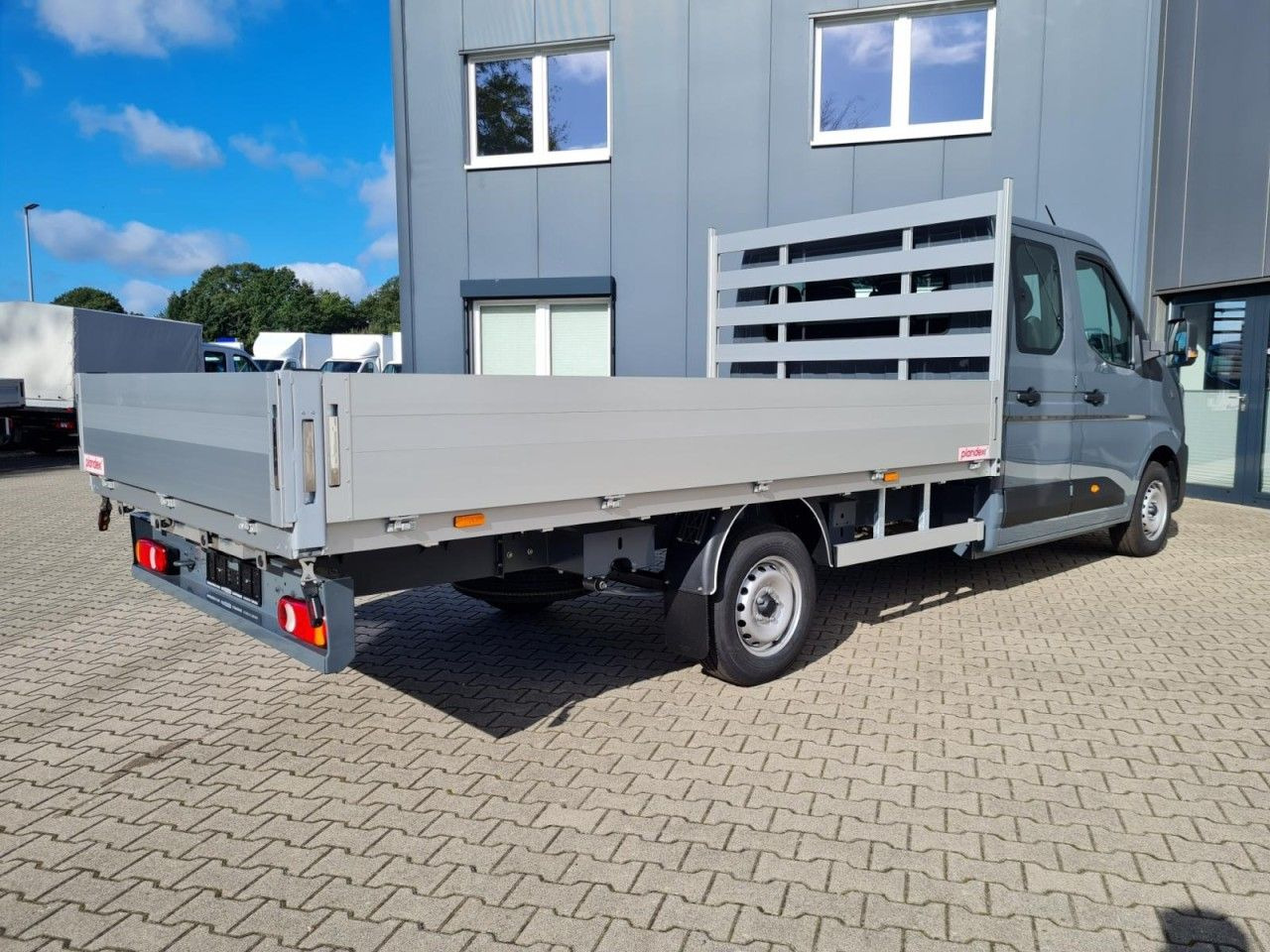 Renault Master New 3,5t Doka dCi 170 L3H1 Lang - Малотоннажный бортовой грузовик, Грузопассажирский фургон: фото 4 Renault Master New 3,5t Doka dCi 170 L3H1 Lang - Малотоннажный бортовой грузовик, Грузопассажирский фургон: фото 4