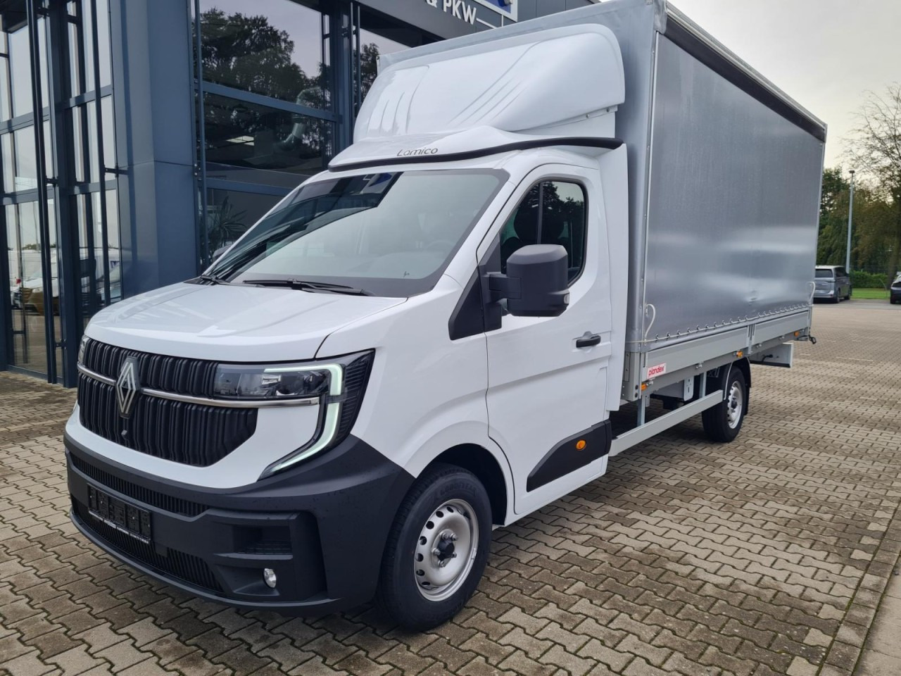 Renault Master Pritsche Schiebe Plane 10 Pal. LUFTFEDERUNG - Тентованный фургон: фото 2 Renault Master Pritsche Schiebe Plane 10 Pal. LUFTFEDERUNG - Тентованный фургон: фото 2