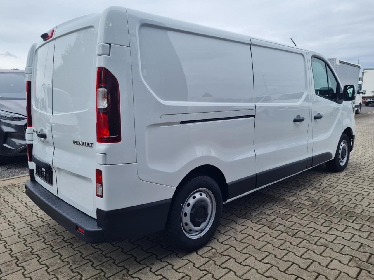 Renault Trafic Kühlkasten L2 KLIMA LED NAVI/APP PDC TEMPOMAT - Фургон-рефрижератор: фото 4 Renault Trafic Kühlkasten L2 KLIMA LED NAVI/APP PDC TEMPOMAT - Фургон-рефрижератор: фото 4