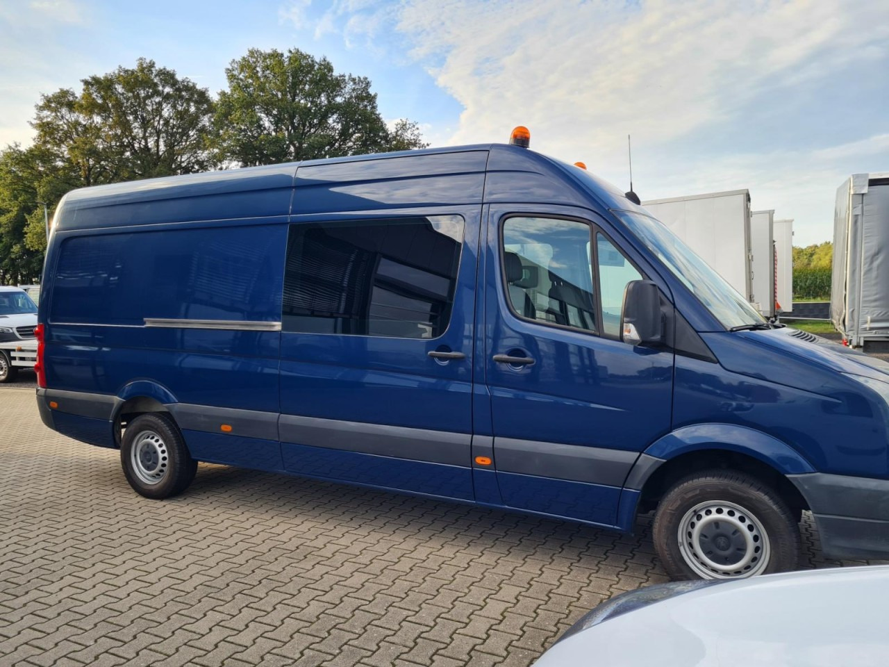 Volkswagen Crafter 35 Kasten Doka 5 Sitze AHK 3.5to REGALSYSTEM - Цельнометаллический фургон, Грузопассажирский фургон: фото 3 Volkswagen Crafter 35 Kasten Doka 5 Sitze AHK 3.5to REGALSYSTEM - Цельнометаллический фургон, Грузопассажирский фургон: фото 3