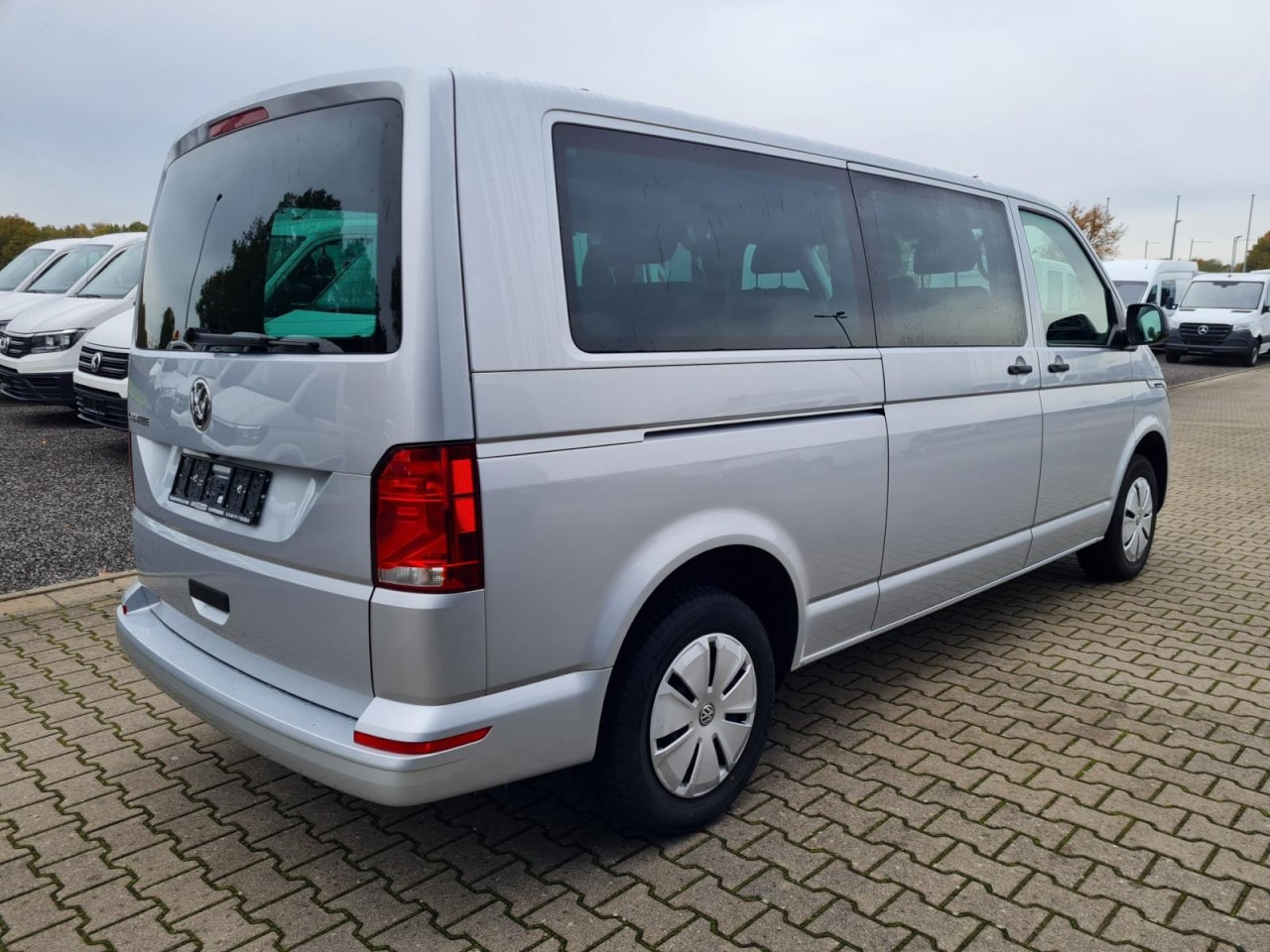 Volkswagen T6.1 Caravelle TDI lang 9 Sitzer 2 Schiebetüren Trendl. - Микроавтобус, Пассажирский фургон: фото 5 Volkswagen T6.1 Caravelle TDI lang 9 Sitzer 2 Schiebetüren Trendl. - Микроавтобус, Пассажирский фургон: фото 5