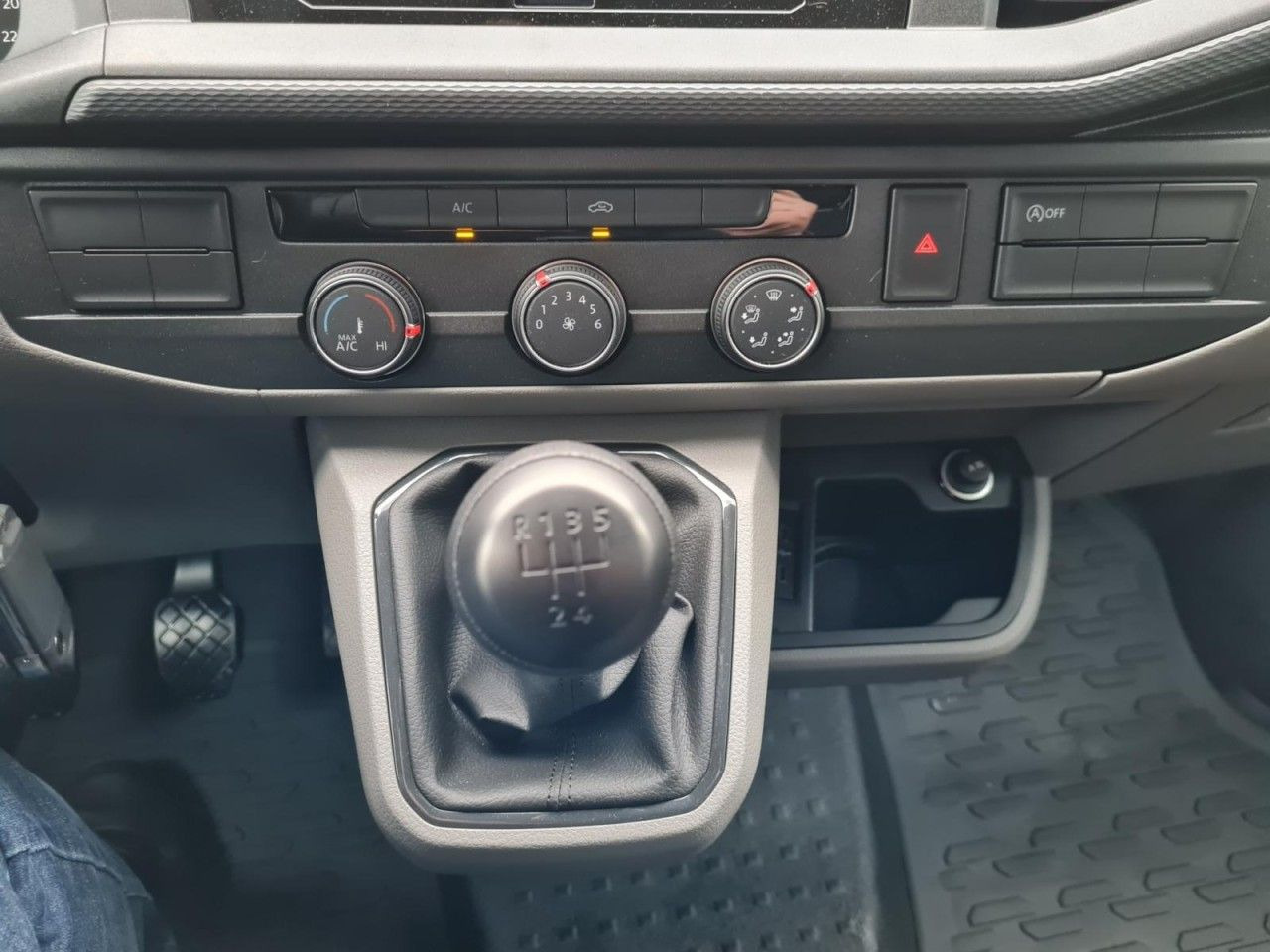 Легковой фургон Volkswagen T6.1 Kasten KR Heckklappe KAMERA KLIMA Navi App: фото 22