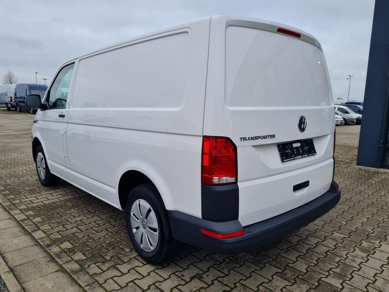 Легковой фургон Volkswagen T6.1 Kasten KR Heckklappe KAMERA KLIMA Navi App: фото 6