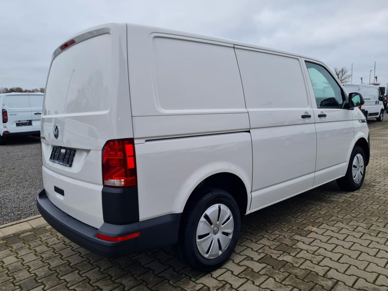 Volkswagen T6.1 Kasten L1 KR Heckklappe KAMERA KLIMA ALLWET - Легковой фургон: фото 4 Volkswagen T6.1 Kasten L1 KR Heckklappe KAMERA KLIMA ALLWET - Легковой фургон: фото 4