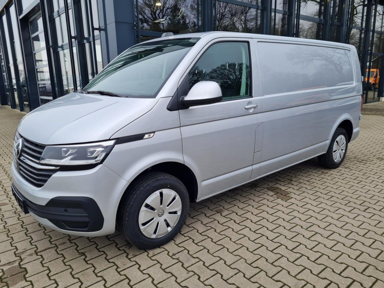 Volkswagen T6.1 Kasten TDI lang DSG LED KAMERA TEMPOMAT - Легковой фургон: фото 3 Volkswagen T6.1 Kasten TDI lang DSG LED KAMERA TEMPOMAT - Легковой фургон: фото 3