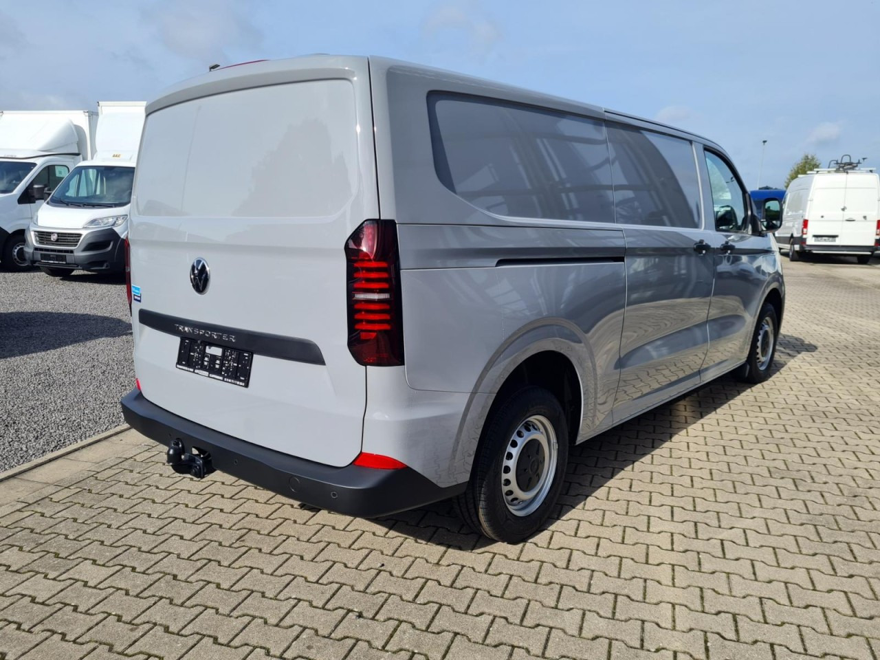 Volkswagen T7 Transporter Kasten TDi AG L2 AHK KLIMA KAMERA LED - Легковой фургон: фото 4 Volkswagen T7 Transporter Kasten TDi AG L2 AHK KLIMA KAMERA LED - Легковой фургон: фото 4