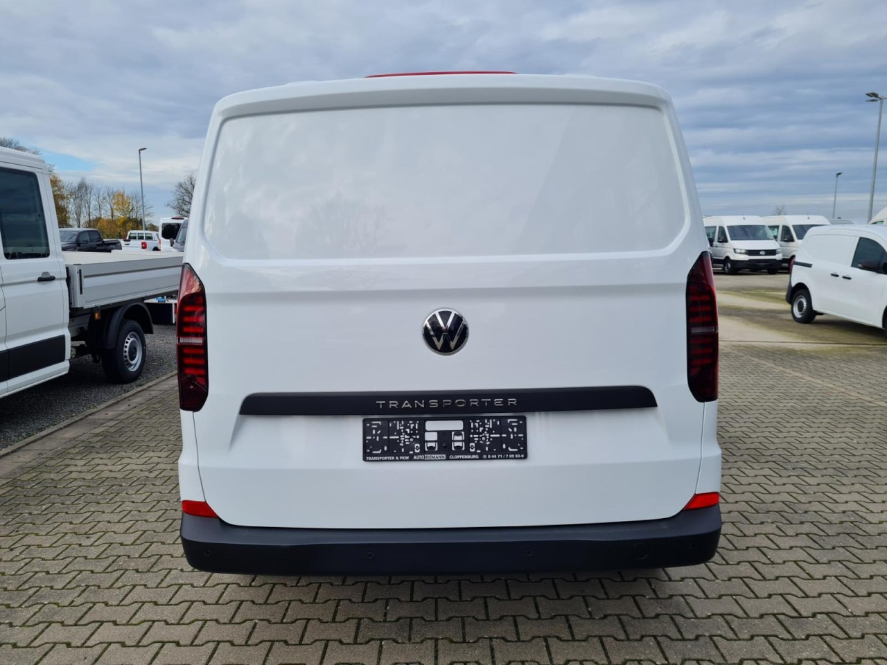 Volkswagen T7 Transporter Kasten Tdi KR Heckklappe PDC KLIMA - Легковой фургон: фото 5 Volkswagen T7 Transporter Kasten Tdi KR Heckklappe PDC KLIMA - Легковой фургон: фото 5