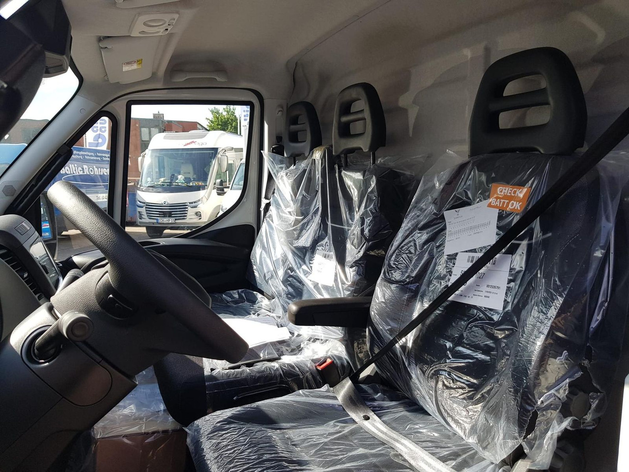 Цельнометаллический фургон Iveco Daily 35S14A8 V Y mit Rückfahrkamera und Radi...: фото 11