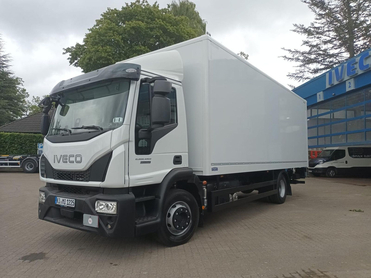 Iveco ML120E25/P mit SAXAS LBW 185 kW (252 PS), Aut... - Фургон с закрытым кузовом: фото 1 Iveco ML120E25/P mit SAXAS LBW 185 kW (252 PS), Aut... - Фургон с закрытым кузовом: фото 1