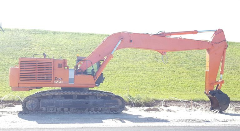 Hitachi ZX650 – with long reach and normal boom / mit Langarm und normalem Arm - Гусеничный экскаватор: фото 1 Hitachi ZX650 – with long reach and normal boom / mit Langarm und normalem Arm - Гусеничный экскаватор: фото 1