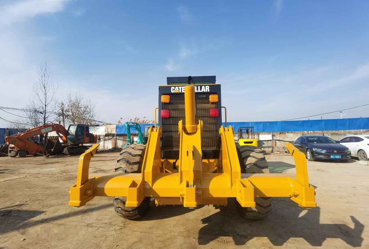 Caterpillar 140H - Грейдер: фото 4 Caterpillar 140H - Грейдер: фото 4