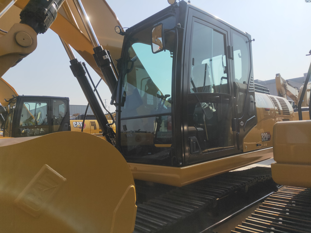 Caterpillar 320GX - Гусеничный экскаватор: фото 3 Caterpillar 320GX - Гусеничный экскаватор: фото 3