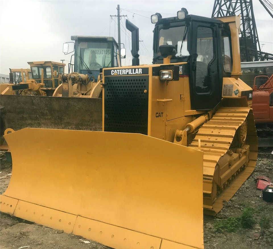Caterpillar D5M - Бульдозер: фото 1 Caterpillar D5M - Бульдозер: фото 1
