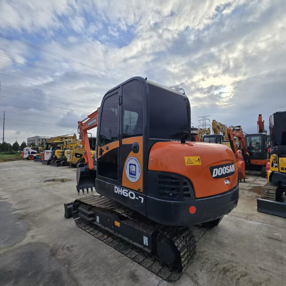 DOOSAN DH60 - Мини-экскаватор: фото 4 DOOSAN DH60 - Мини-экскаватор: фото 4