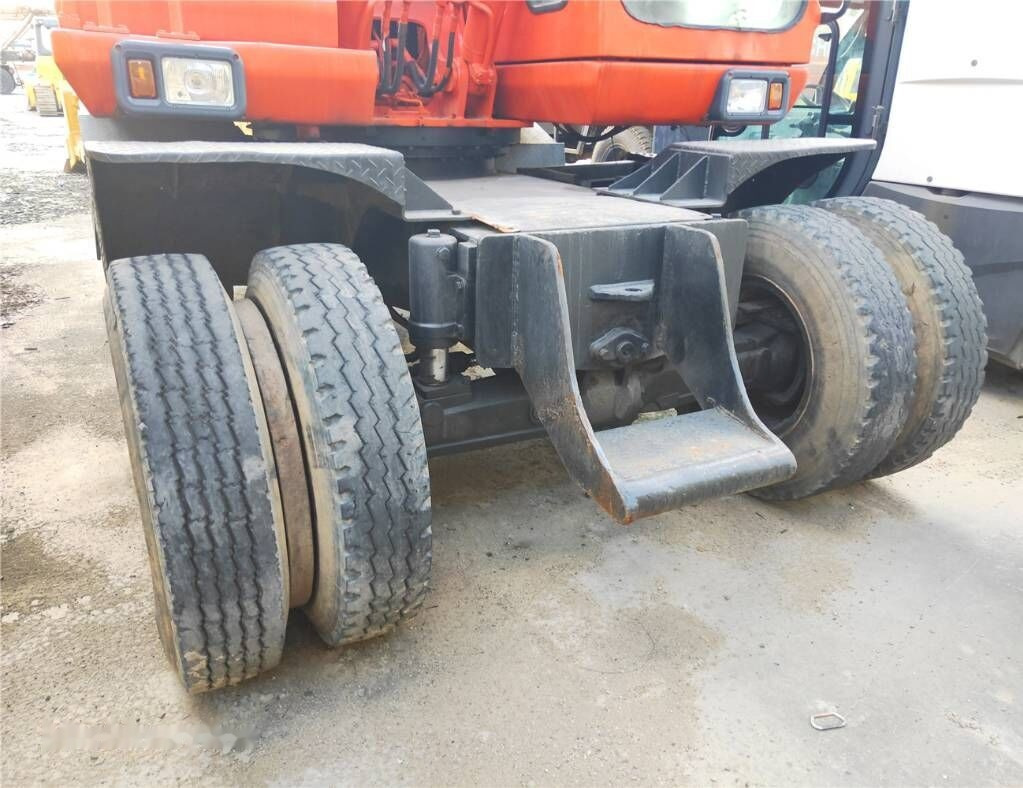 Doosan DH 150 W-7 - Колёсный экскаватор: фото 3 Doosan DH 150 W-7 - Колёсный экскаватор: фото 3
