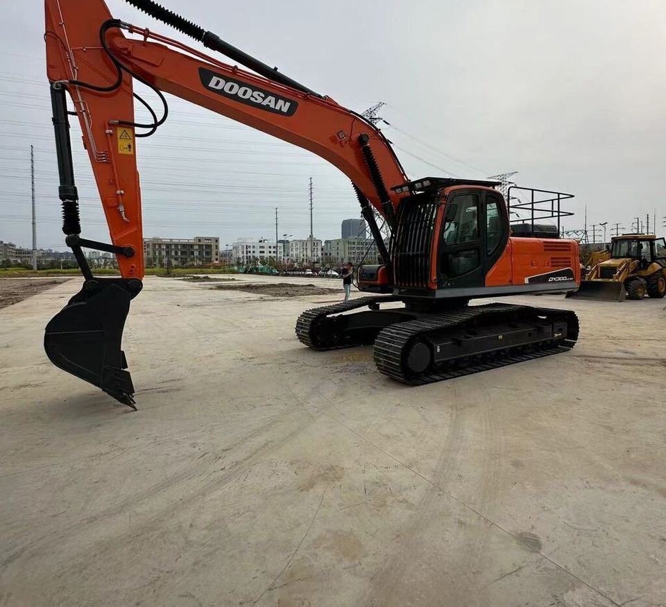 Doosan DX300 - Гусеничный экскаватор: фото 2 Doosan DX300 - Гусеничный экскаватор: фото 2