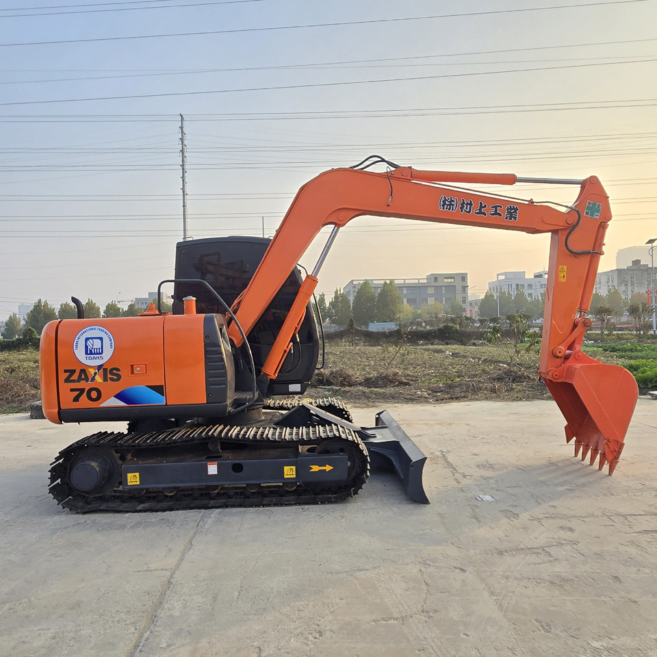 HITACHI ZX70 - Мини-экскаватор: фото 1 HITACHI ZX70 - Мини-экскаватор: фото 1