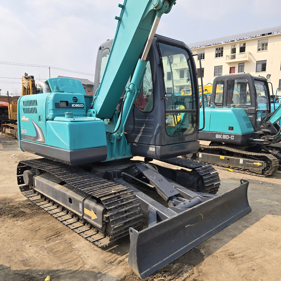 KOBELCO SK75 - Мини-экскаватор: фото 1 KOBELCO SK75 - Мини-экскаватор: фото 1