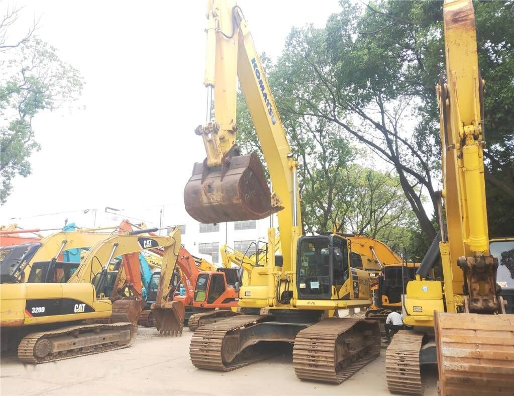 Komatsu PC490LC-10 - Гусеничный экскаватор: фото 1 Komatsu PC490LC-10 - Гусеничный экскаватор: фото 1
