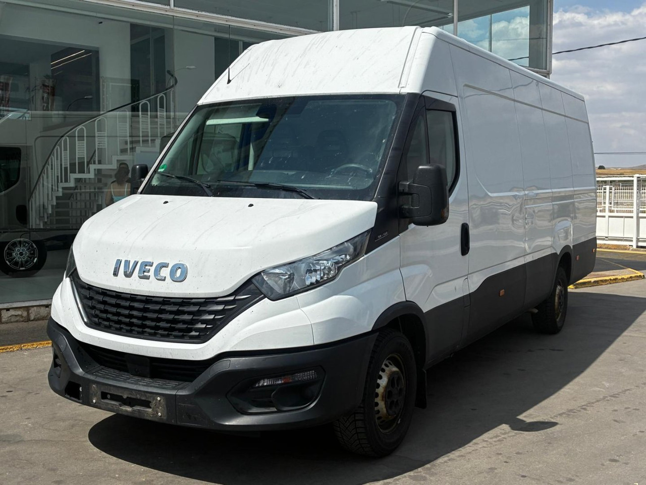 Furgón IVECO 35S14 16m3 - Цельнометаллический фургон: фото 1 Furgón IVECO 35S14 16m3 - Цельнометаллический фургон: фото 1
