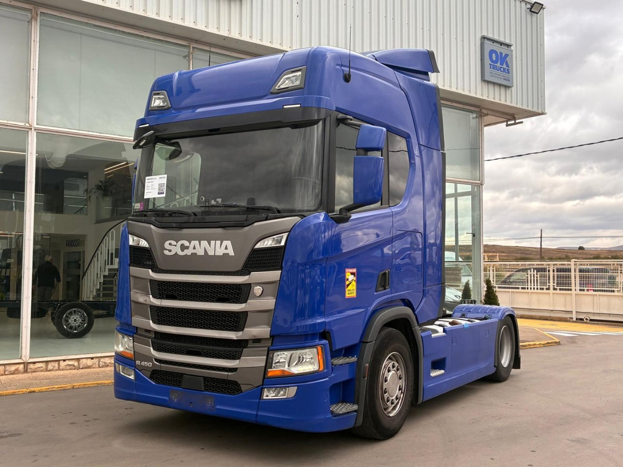 Cabeza Tractora Scania R450 AUTOMATICO-INTARDER - Тягач: фото 1 Cabeza Tractora Scania R450 AUTOMATICO-INTARDER - Тягач: фото 1