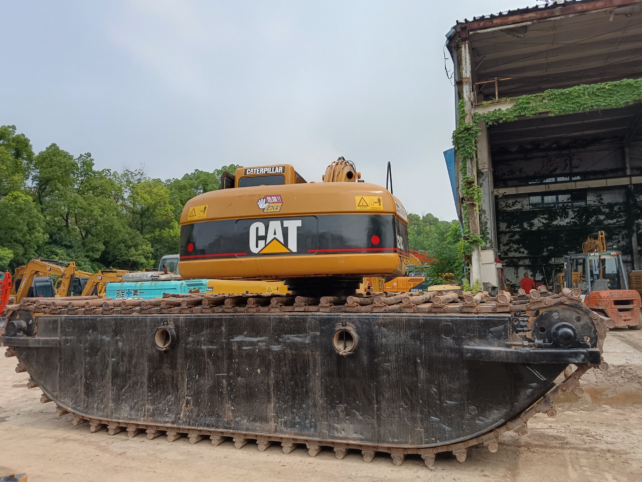 CAT 320CL 320BL DREDGER Customizable - Водный экскаватор: фото 2 CAT 320CL 320BL DREDGER Customizable - Водный экскаватор: фото 2
