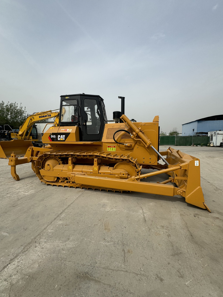 CAT D6G - Бульдозер: фото 4 CAT D6G - Бульдозер: фото 4