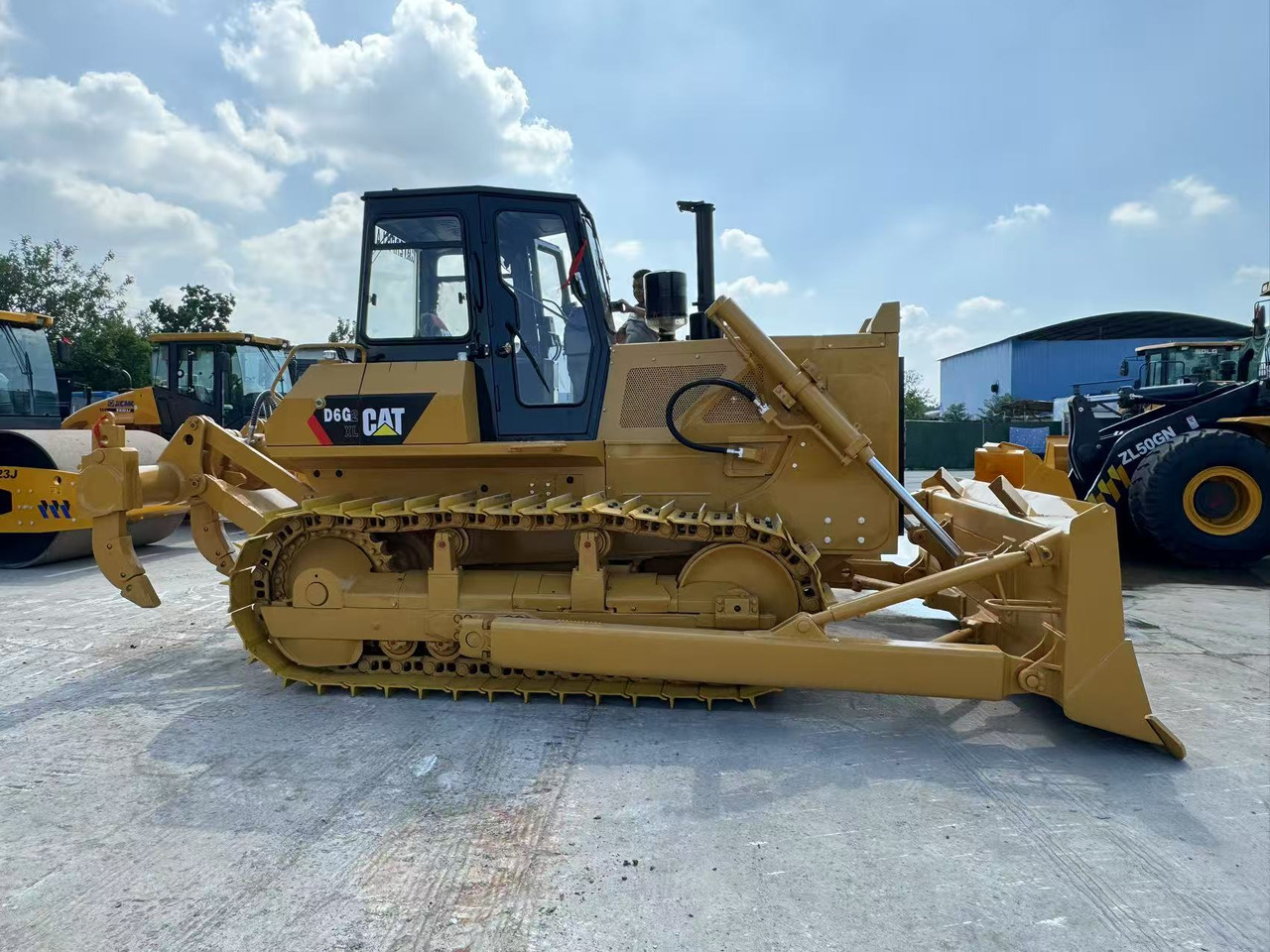 CATERPILLAR D6G D7G - Бульдозер: фото 2 CATERPILLAR D6G D7G - Бульдозер: фото 2