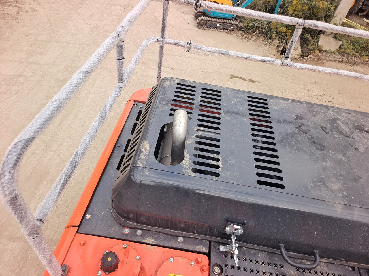 Гусеничный экскаватор DOOSAN DX225LCA DX 225 LC - 9C: фото 18