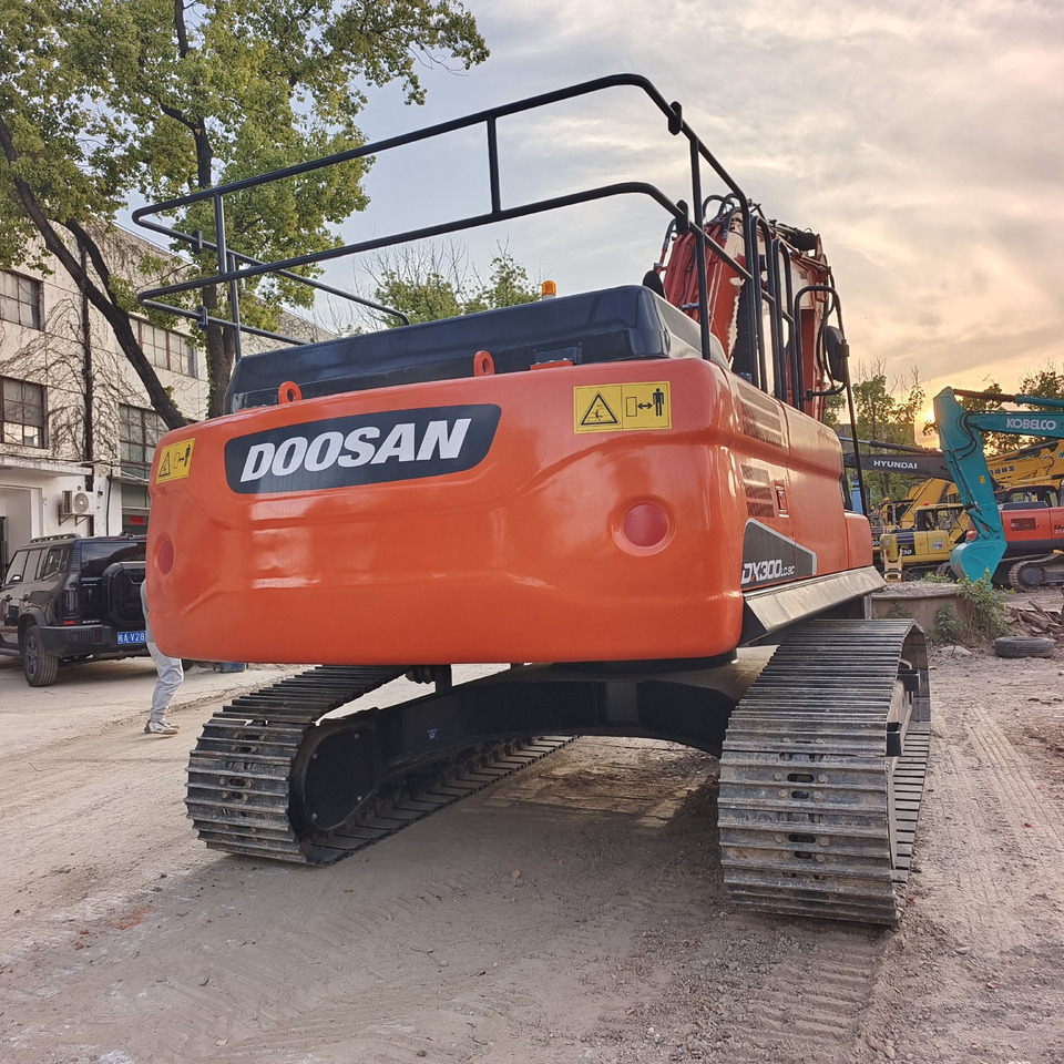 DOOSAN DX300 LC - 9C DX 300 LCA - Гусеничный экскаватор: фото 5 DOOSAN DX300 LC - 9C DX 300 LCA - Гусеничный экскаватор: фото 5