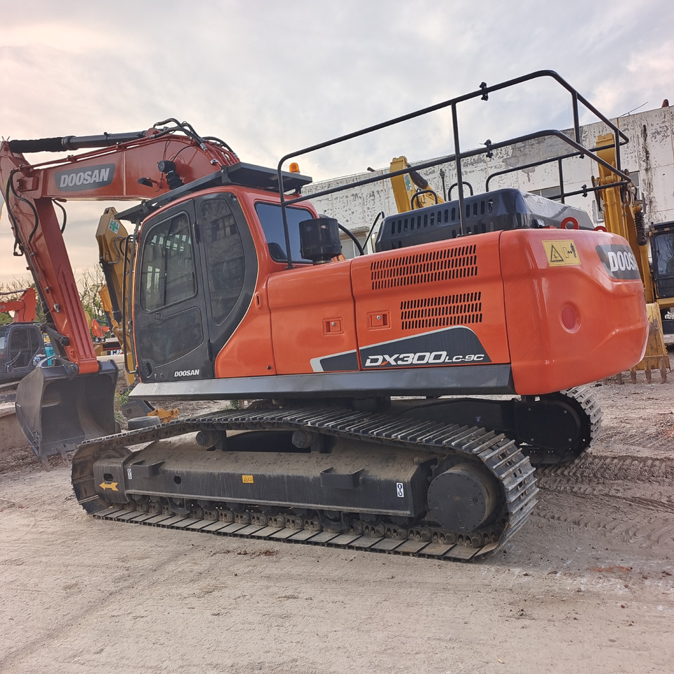 DOOSAN DX300 LCA DX300 LC-9C DX340 - Гусеничный экскаватор: фото 5 DOOSAN DX300 LCA DX300 LC-9C DX340 - Гусеничный экскаватор: фото 5