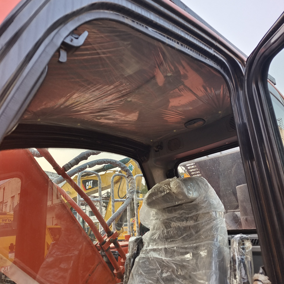 DOOSAN DX300LC-9C DX340 DX300LCA - Гусеничный экскаватор: фото 3 DOOSAN DX300LC-9C DX340 DX300LCA - Гусеничный экскаватор: фото 3