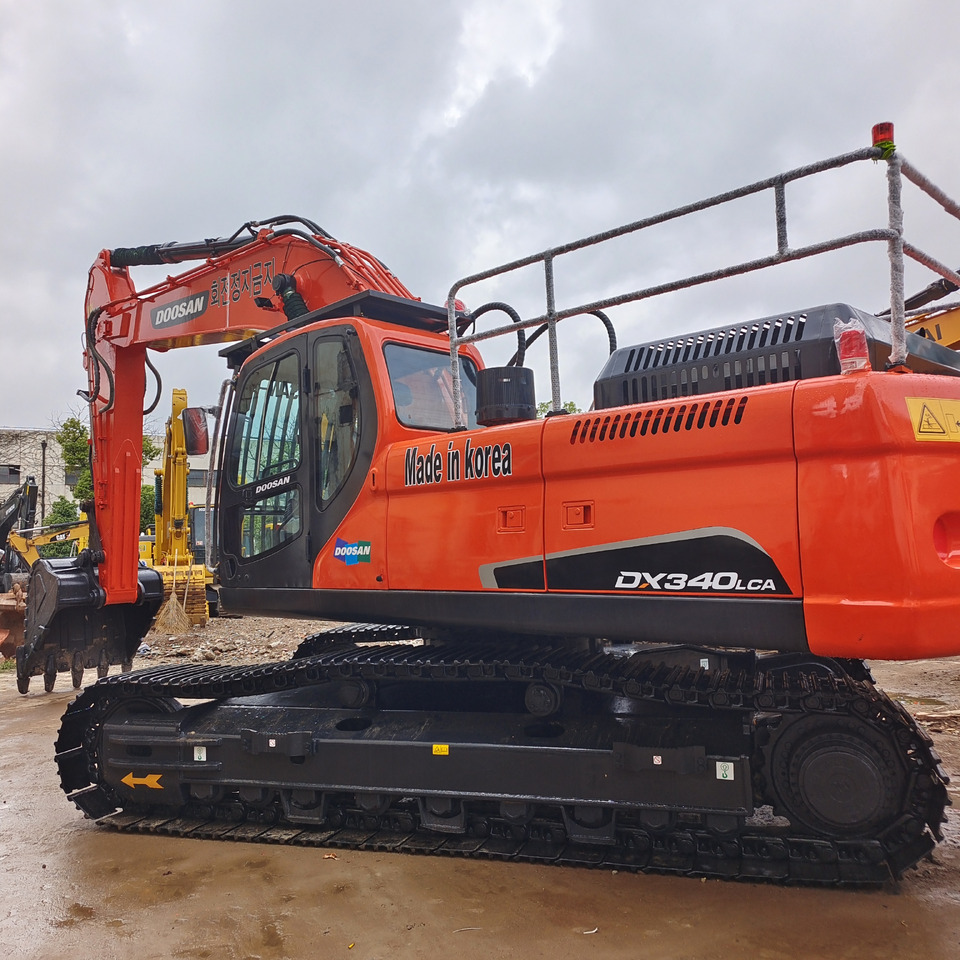 DOOSAN DX340 LC-9C DX340LCA - Гусеничный экскаватор: фото 1 DOOSAN DX340 LC-9C DX340LCA - Гусеничный экскаватор: фото 1