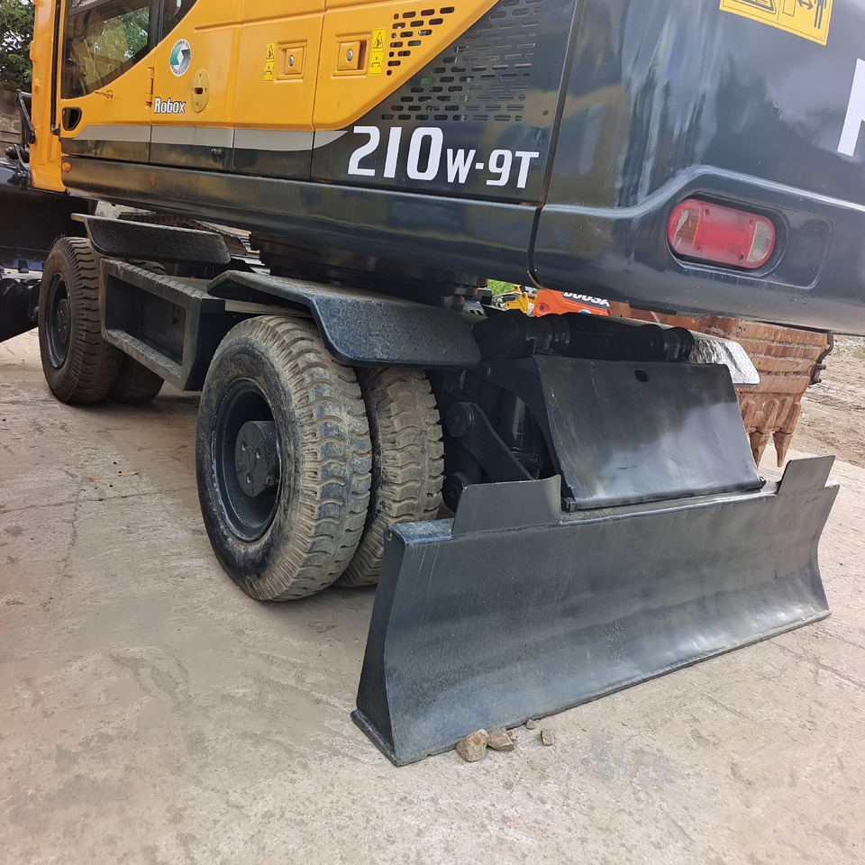 HYUNDAI ROBEX 210W - 9T 210W-9 T - Колёсный экскаватор: фото 5 HYUNDAI ROBEX 210W - 9T 210W-9 T - Колёсный экскаватор: фото 5