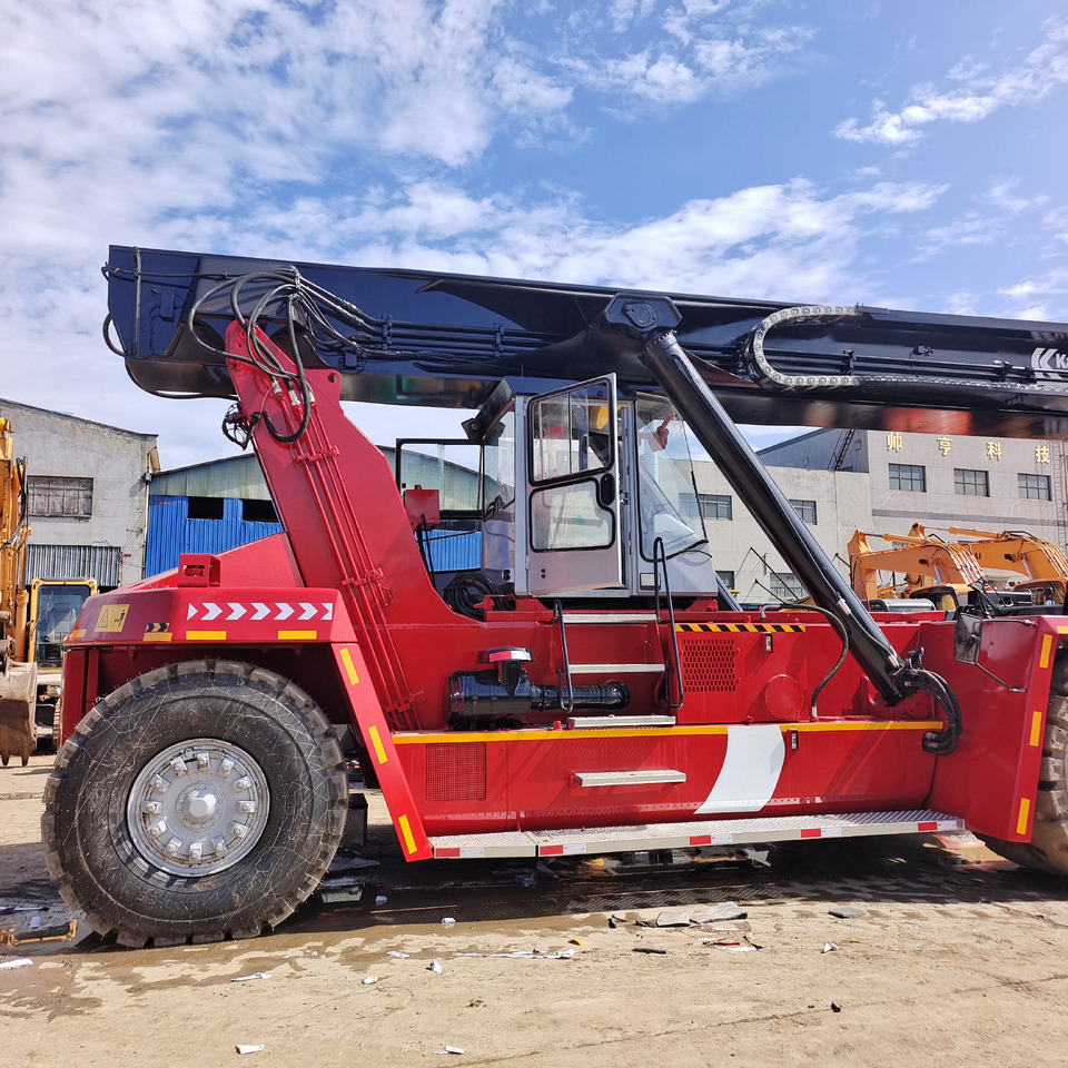 KALMAR DRF450 DRF450 DRT DRD DRU DRS - Ричстакер: фото 4 KALMAR DRF450 DRF450 DRT DRD DRU DRS - Ричстакер: фото 4