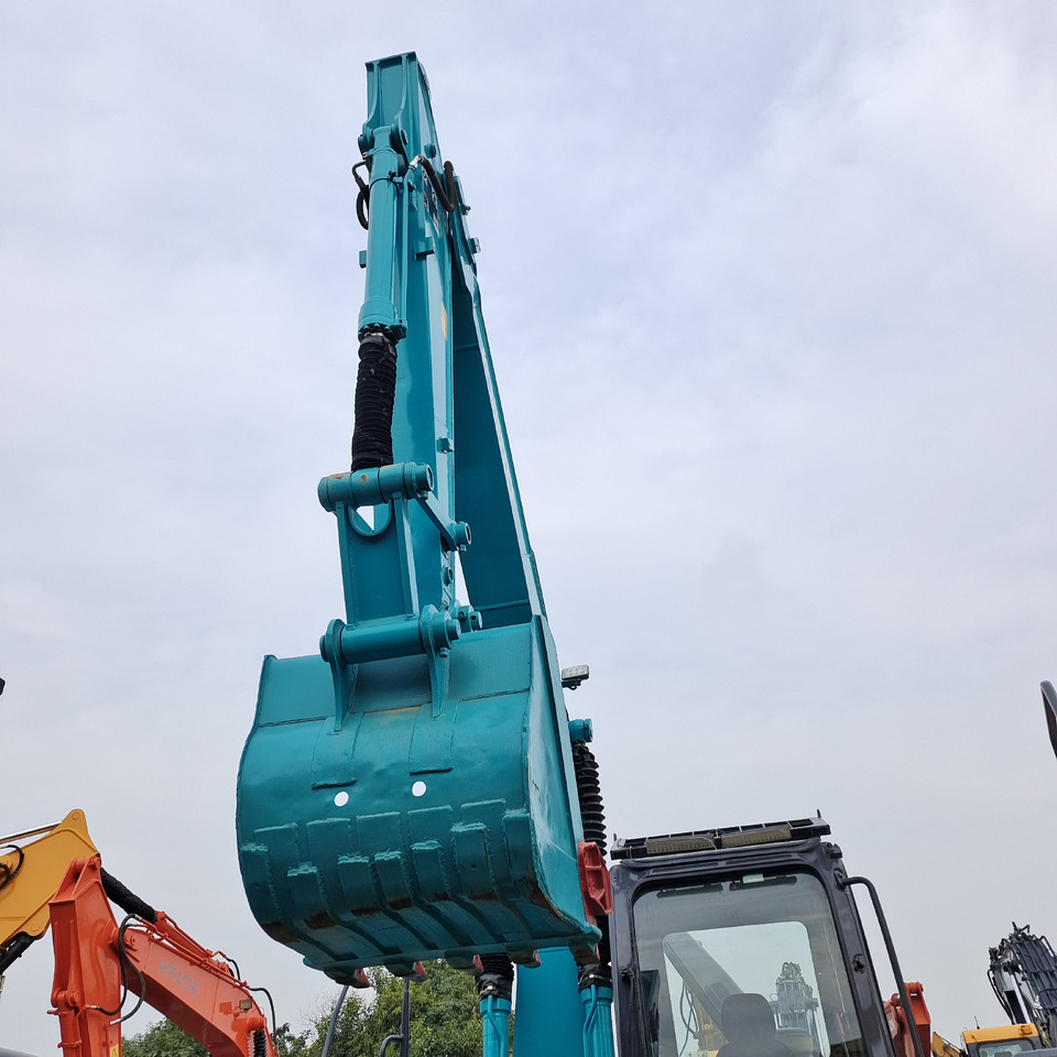 KOBELCO SK 140 - Гусеничный экскаватор: фото 4 KOBELCO SK 140 - Гусеничный экскаватор: фото 4
