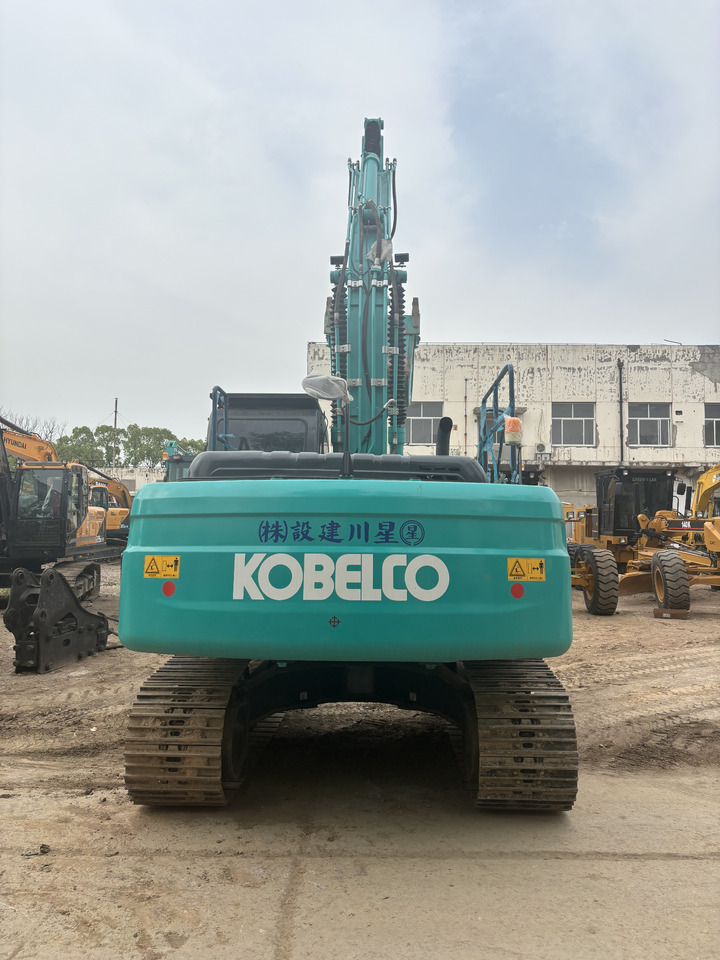 KOBELCO SK 210 LC - Гусеничный экскаватор: фото 4 KOBELCO SK 210 LC - Гусеничный экскаватор: фото 4