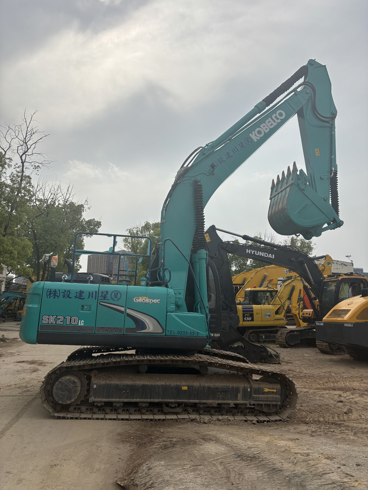 KOBELCO SK 210 LC - Гусеничный экскаватор: фото 3 KOBELCO SK 210 LC - Гусеничный экскаватор: фото 3