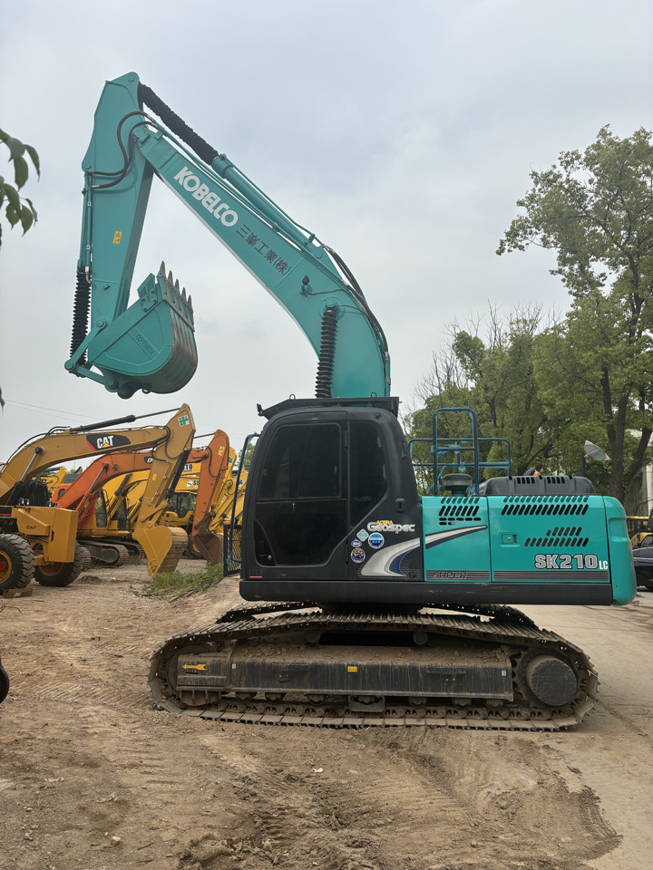 KOBELCO SK210LC-8 - Гусеничный экскаватор: фото 1 KOBELCO SK210LC-8 - Гусеничный экскаватор: фото 1