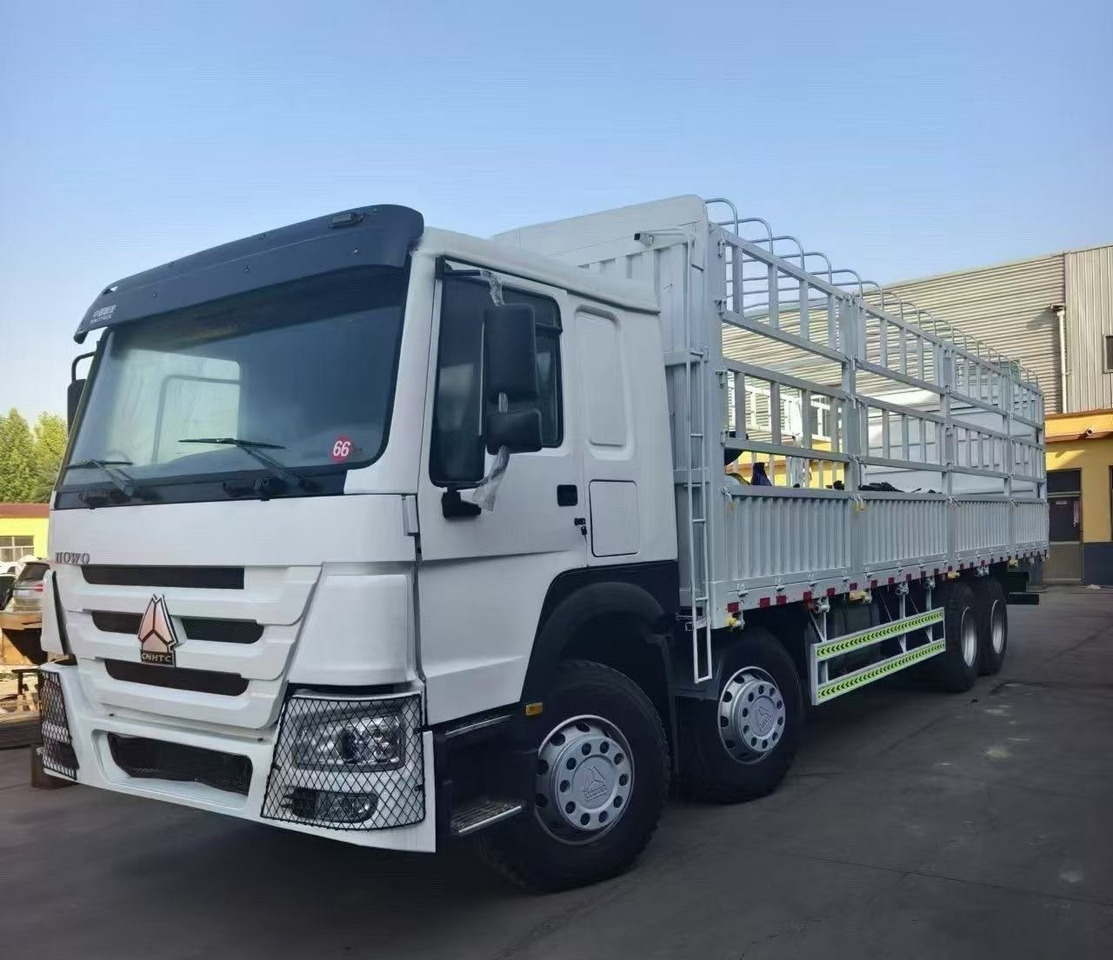 SINOTRUK HOWO 8*4 WITH FENCE 12 WHEELS 371 375 380 400 420 HP TIPPER DUMP TRUCK - Грузовик для перевозки животных: фото 1 SINOTRUK HOWO 8*4 WITH FENCE 12 WHEELS 371 375 380 400 420 HP TIPPER DUMP TRUCK - Грузовик для перевозки животных: фото 1
