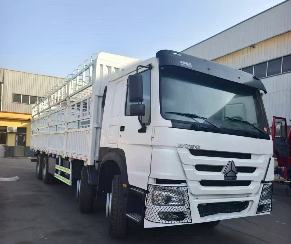 SINOTRUK HOWO 8*4 WITH FENCE 12 WHEELS 371 375 380 400 420 HP TIPPER DUMP TRUCK - Грузовик для перевозки животных: фото 4 SINOTRUK HOWO 8*4 WITH FENCE 12 WHEELS 371 375 380 400 420 HP TIPPER DUMP TRUCK - Грузовик для перевозки животных: фото 4